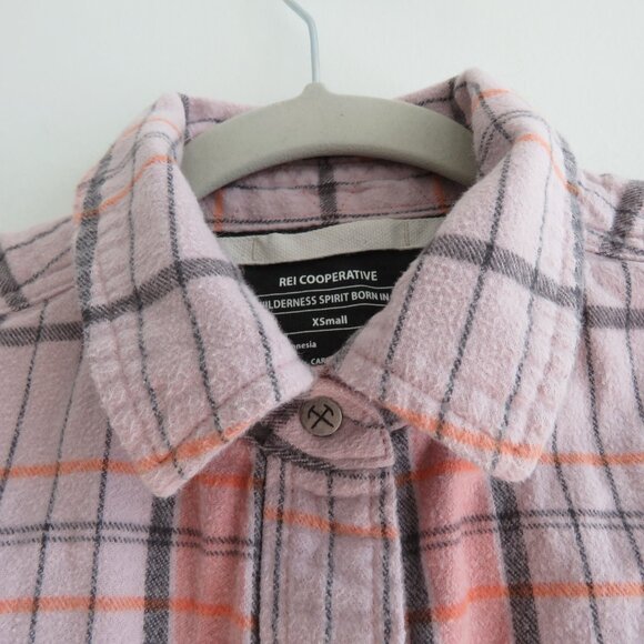 REI COOP Wallace Lake Flannel Shirt in Light Pink Plaid Gorpcore Outdoor Fall XS - Picture 6 of 14